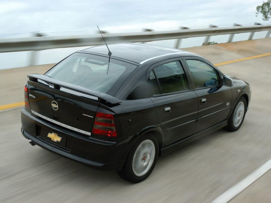  Chevrolet Astra SS 2005 года  (фото 2 из 10)